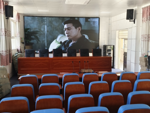 某市中心小學(xué)多功能報告廳系統(tǒng)